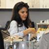 Katie Holmes fait du shopping au Club Monaco à Beverly Hills, le 22 octobre 2010