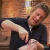 Jamie Oliver tente de dégoûter les enfants de la malbouffe...
