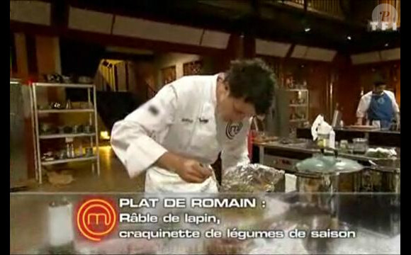 Romain stresse dans la préparation du menu (finale de MasterChef - 4 novembre 2010)