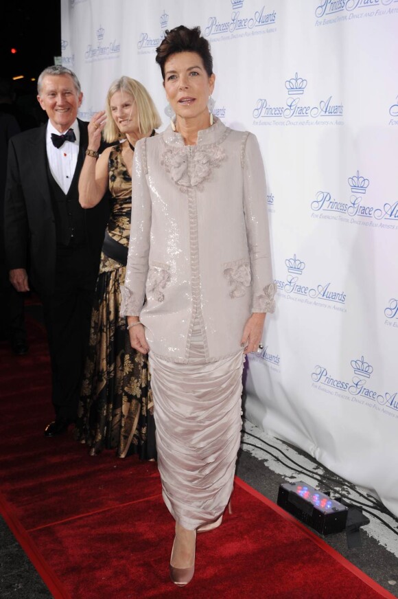 La cérémonie de remise des Prix Princesse Grace avait lieu à New York, le 10 novembre 2010 : la princesse Caroline de Hanovre a distingué Denzel Washington et son épouse Pauletta, ainsi que le metteur en scène Anna D. Shapiro.