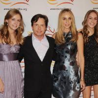 Michael J. Fox, avec ses ravissantes filles et sa femme, pour son grand combat !