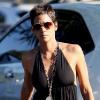 Halle Berry fait du shopping à Los Angeles (13 novembre 2010)