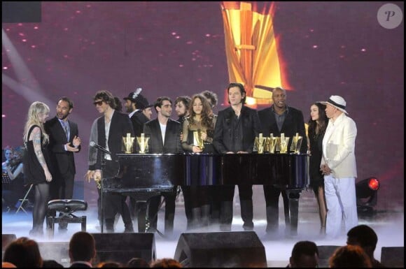 Les vainqueurs des 25e Victoires de la musique, à Paris, le 6 mars 2010