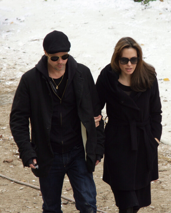 Angelina Jolie accompagnée de Brad Pitt sur le tournage de sa première réalisation en Hongrie le 9 novembre 2010
