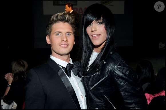 Benoît et Thomas (Secret Story 4) assistent à la 16e soirée des Trophées de la Nuit, au Lido (Paris), lundi 29 novembre.