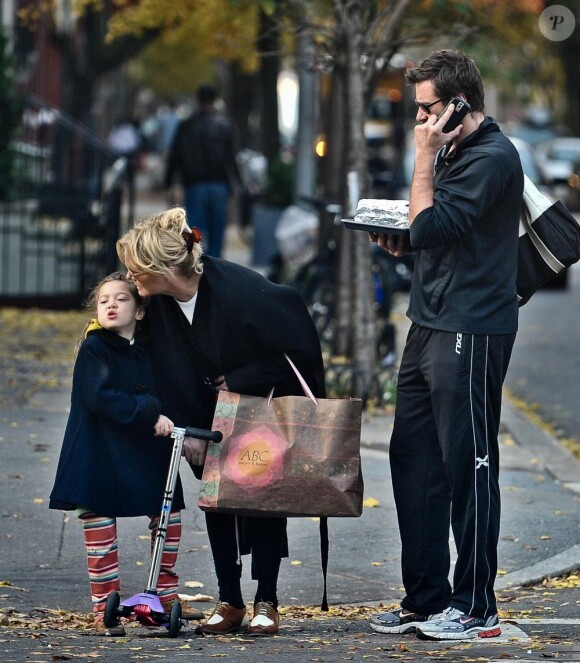 Hugh Jackman va chercher en famille la dinde de Thanksgiving, le 23 novembre 2010.