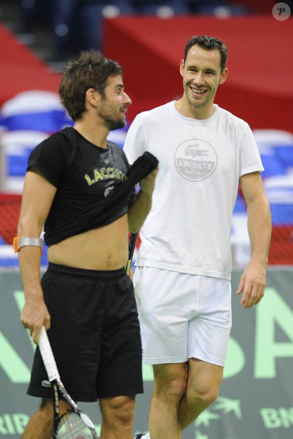 Arnaud Clément et Mickaël Llodra ont remporté le double du samedi 4 décembre 2010 lors de la finale de la Coupe Davis disputée en Serbie.