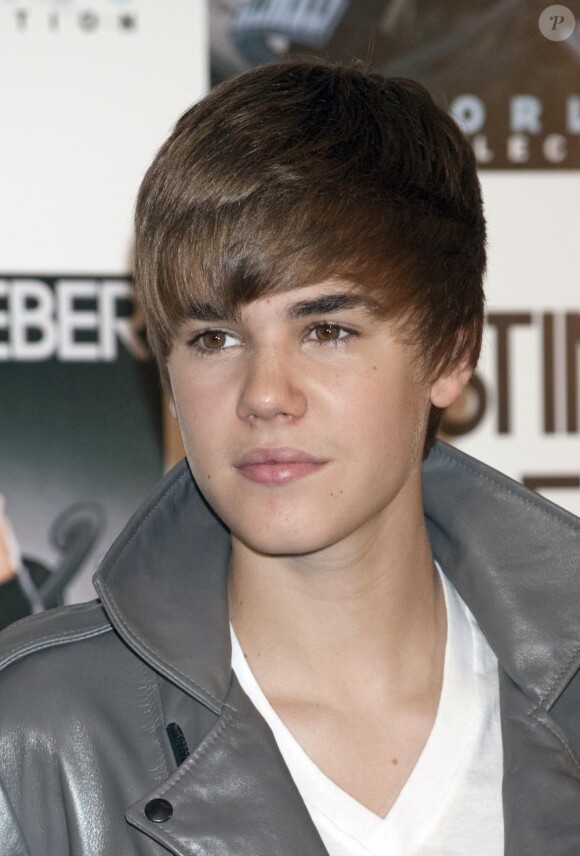 Justin Bieber a dû annuler sa prestation dans l'émission allemande Wetter Dass ?, suite à un accident est survenu en direct, samedi 4 décembre 2010.