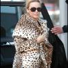 Kylie Minogue en mode animale dans les rues de Londres le 8 décembre 2010