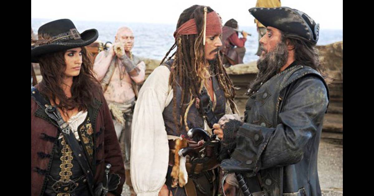 Pirates des Caraïbes 4 : Nouvelles images avec Johnny Depp et Penélope - Quel Est Le Premier Pirate Des Caraibes