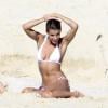 Elisabetta Canalis à Los Cabos au Mexique, le 25 décembre 2010