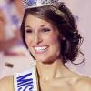 Laury Thilleman, Miss France 2011, le soir de son élection (samedi 4 décembre 2010), au Zénith de Caen.