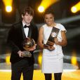 Lionel Messi, déjà consacré par le Ballon d'or 2009, réalise le doublé en décrochant, à 23 ans, le Ballon d'or 2010, qui lui a été remis le 10 janvier 2011 à Zürich. La Brésilienne Marta glane le Graal pour la 5e année consécutive. 