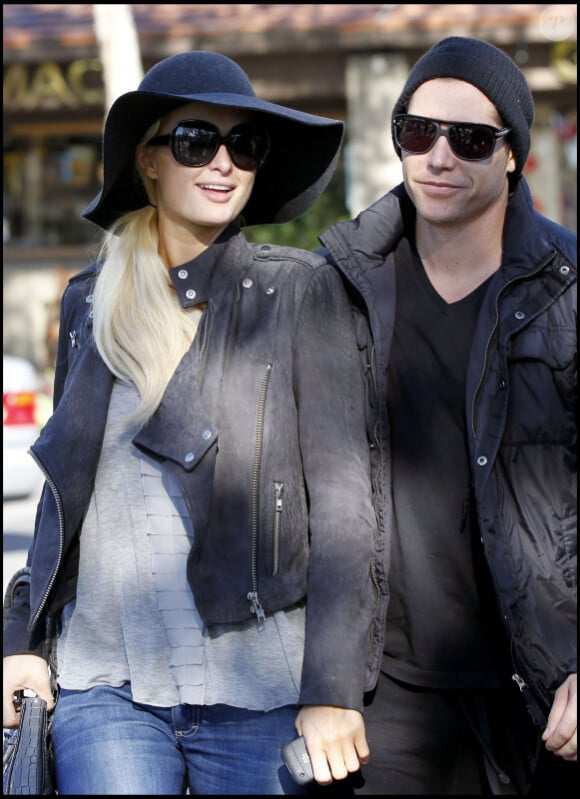 Paris Hilton et son petit ami Cy Waits à Los Angeles, le 12 janvier 2011.