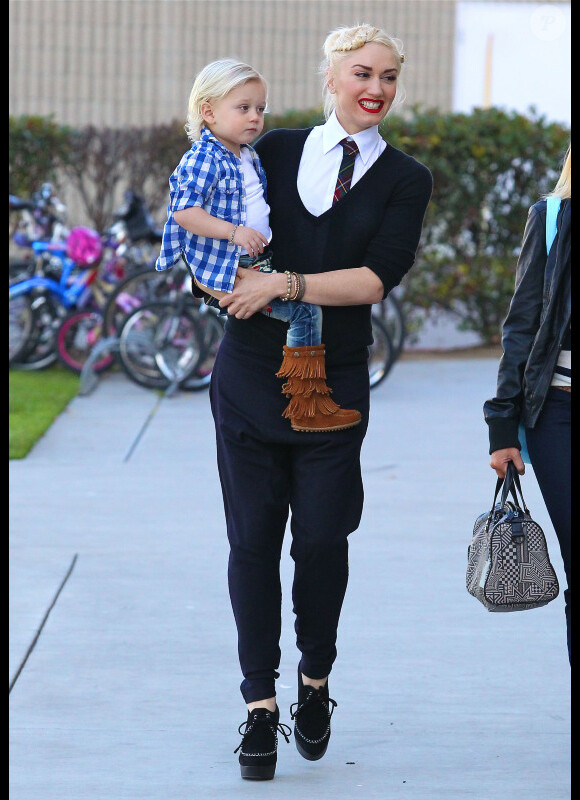 Gwen Stefani et son fils Zum en promenade (22 janvier 2011 à Los Angeles)