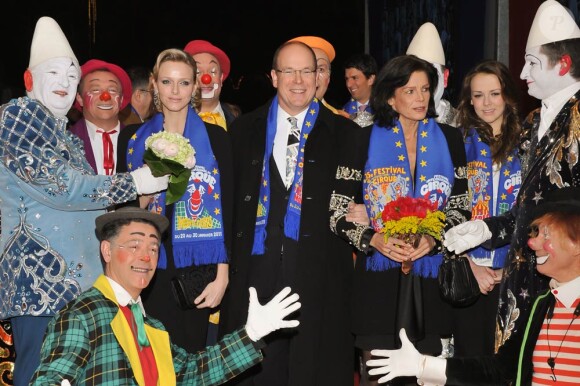 Charlene, Albert, Stéphanie et sa fille Pauline au 35e festival international du cirque de Monaco. 25 janvier 2011
