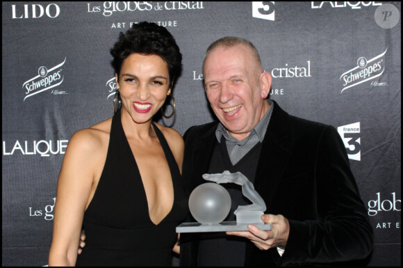 JPG et Farida Khelfa à la cérémonie des Globes de Cristal, le 7 février 2011, à Paris.