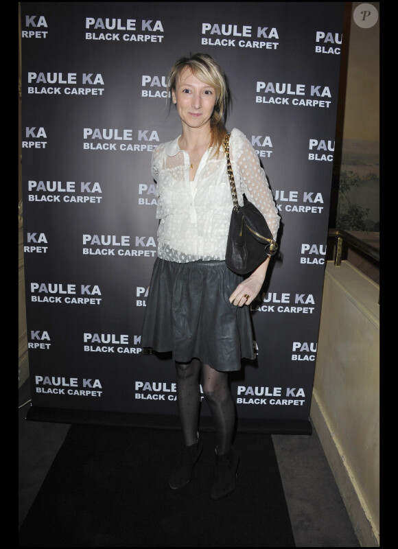 Audrey Lamy à la présentation de la collection Black Carpet de la marque Paule Ka au Carmen à Paris, le 8 février 2011.