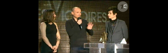 Gaëtan Roussel remporte la Victoire de l'Album Rock, aux Victoires de la Musique 2011, au Zénith de Lille, mercredi 9 février 2011.