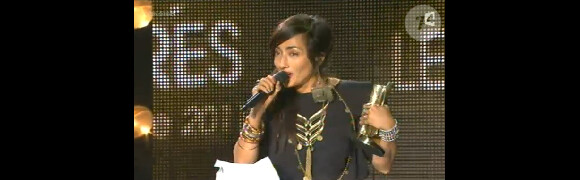 Hindi Zahra remporte la Victoire de l'Album musiques du monde, aux Victoires de la Musique 2011, au Zénith de Lille, mercredi 9 février 2011.