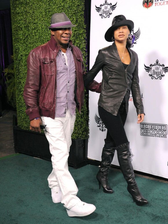 Bobby Brown et sa future femme Alicia Etheridge au concert de charité des Black Eyed Peas, à The Music Box, à Los Angeles, le 10 février 2011