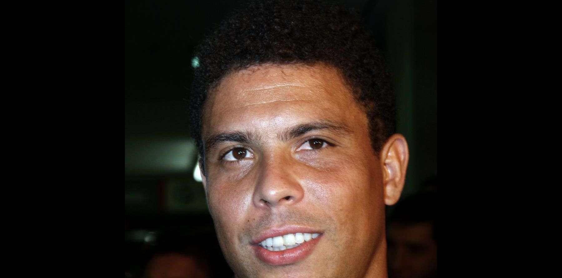 Ronaldo Le meilleur buteur de tous les temps prend sa retraite ! Purepeople