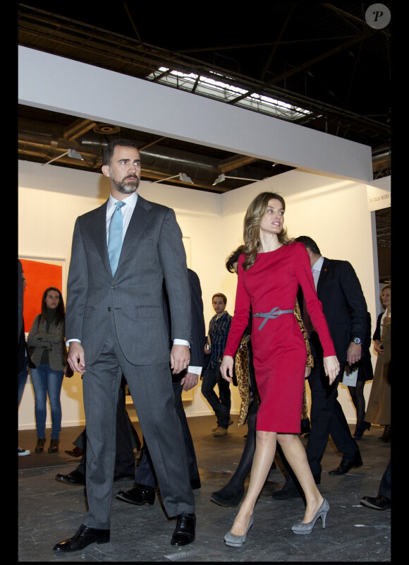 Letizia d'Espagne et Felipe d'Espagne au salon international d'art contemporain "Arco 2011" à L'IFEMA de Madrid, le 17 février 2011.