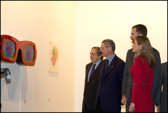 Letizia d'Espagne et Felipe d'Espagne au salon international d'art contemporain "Arco 2011" à L'IFEMA de Madrid, le 17 février 2011.