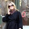 Jane Krakowski se promène dans les rues de New York et passe par la boutique Locksmith store le 18 février 2011