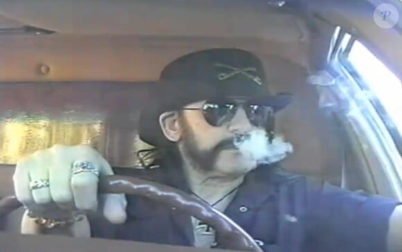 Lemmy Kilmister de Motörhead dans White Limo des Foo Fitghers, extrait de l'album Wasting Light attendu le 12 avril 2011