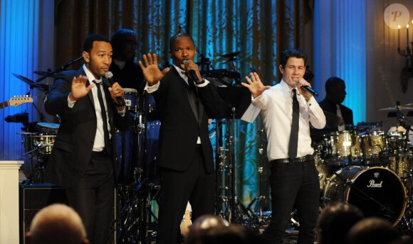 John Legend, Jamie Foxx et Nick Jonas lors du 52e anniversaire de la Motown à la Maison Blanche le 24 février 2011