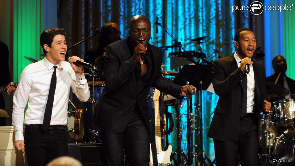Nick Jonas Seal Et John Legend Lors Du 52e Anniversaire De La Motown A La Maison Blanche Le 24 Fevrier 11 Purepeople Nick Jonas Seal Et John Legend Lors Du 52e Anniversaire De La Motown A La Maison Blanche Le 24 Fevrier 11 Purepeople