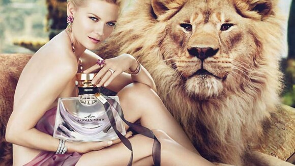 Kirsten Dunst : Dénudée et hypnotique face au roi de la jungle !