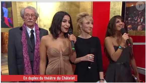 Jean Rochefort et le casting du film Tout ce qui brille (Leïla Bekhti, Audrey Lamy et Géraldine Nakache), au micro de Canal+, sur le tapis rouge de la 36e nuit des César, vendredi 25 février.