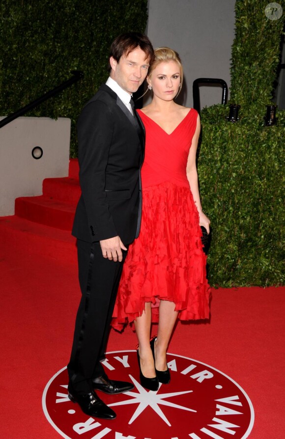 Stephen Moyer et Anna Paquin lors de la soirée Vanity Fair à Los Angeles après les Oscars. Le 27 février 2011