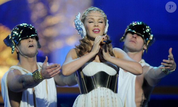 Kylie Minogue fait son show à l'O2 à Berlun le 1er mars 2011