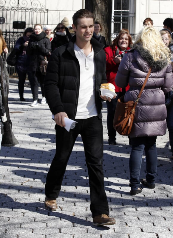 Chace Crawford sur le tournage de Gossip Girl à New York le 8 mars 2011