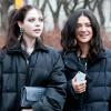 Michelle Trachtenberg et Jessica Szohr sur le tournage de Gossip Girl à New York le 8 mars 2011