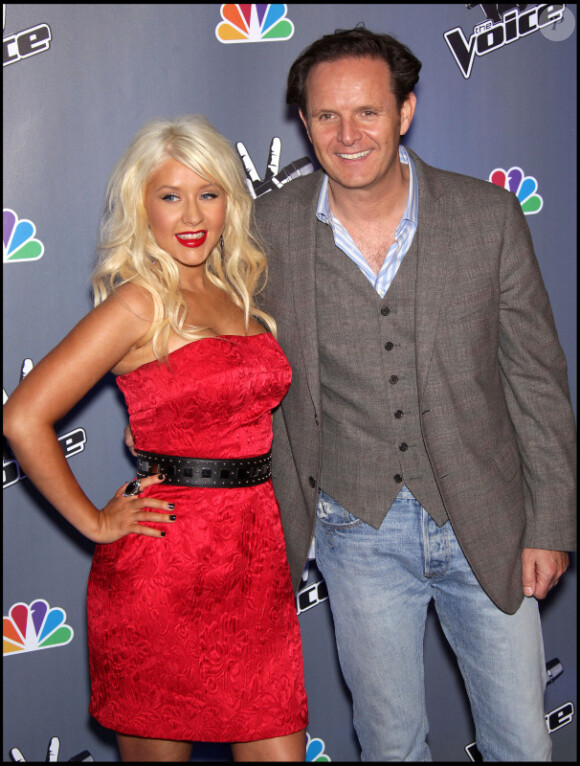 Christina Aguilera et Mark Burnett lors de la conférence de presse pour l'émission The Voice aux studios de Los Angeles