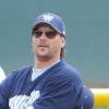 Kevin Federline est le coach de baseball de son fils Sean Preston, à Los Angeles, samedi 19 mars.