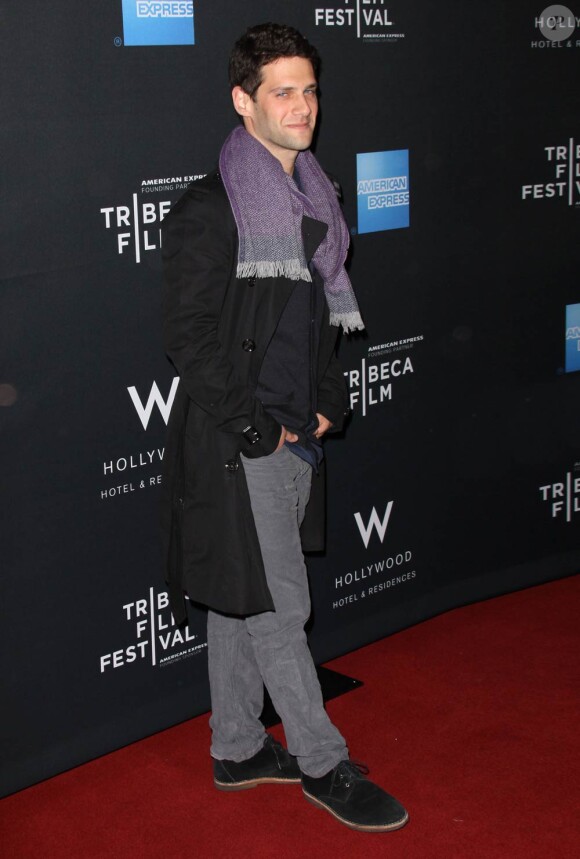 Justin Bartha à l'occasion de la réception hollywoodienne donnée pour le Festival du Film de Tribeca, au W Hollywood Hotel de Los Angeles, le 21 mars 2011.