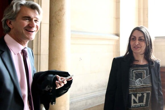 La journaliste Sophie Delassein arrive au tribunal correctionnel de Paris, le 23 mars 2011
