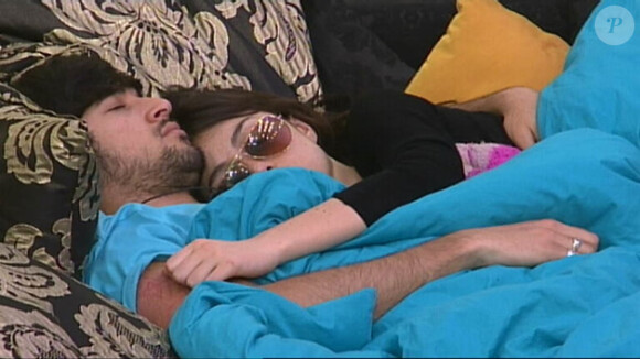 Noam et Alexandra, très proches...