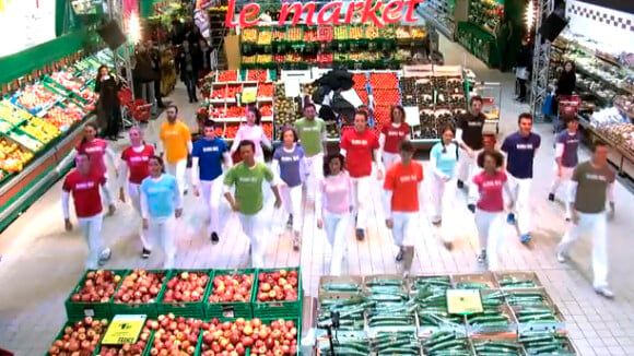 Mamma Mia : Une énorme surprise au rayon fruits et légumes d'un supermarché !