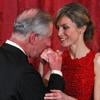 Le prince Charles et Camilla en visite officielle en Espagne, le 30 mars 2011. Dîner de Gala au Palais, à Madrid. Ils sont reçus par Letizia et Felipe d'Espagne !