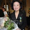 Yun Junghee au ministère de la Culture, à Paris, lors de sa remise des  insignes de chevalier dans l'ordre des Arts et des Lettres. 5 avril  2011