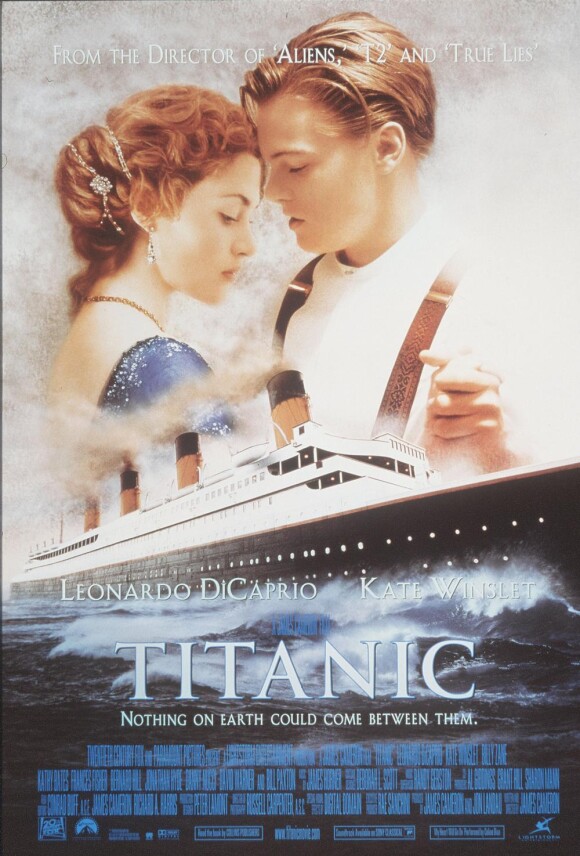 Kate Winslet et Leonardo DiCaprio sur l'affiche de Titanic.