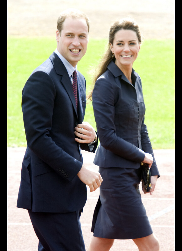 Le prince William et Kate Middleton en visite à Darwen dans le Lancashire, dernier voyage officiel avant le mariage, en mars 2011
