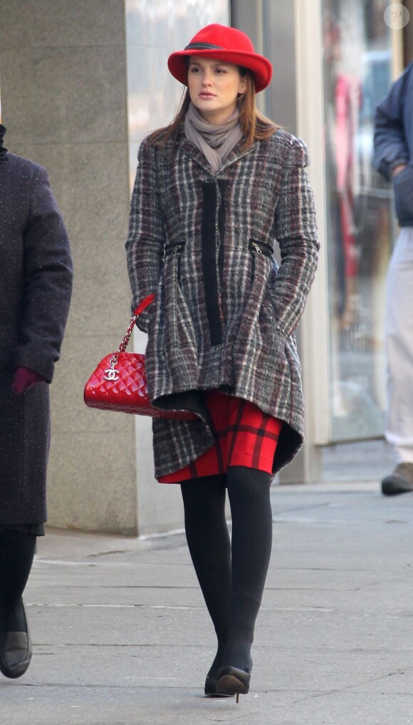 Leighton Meester dans les rues de New York en plein tournage de Gossip Girl