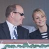 Albert et Charlene assistent à un match de tennis, le 17 avril 2011, à Monaco.